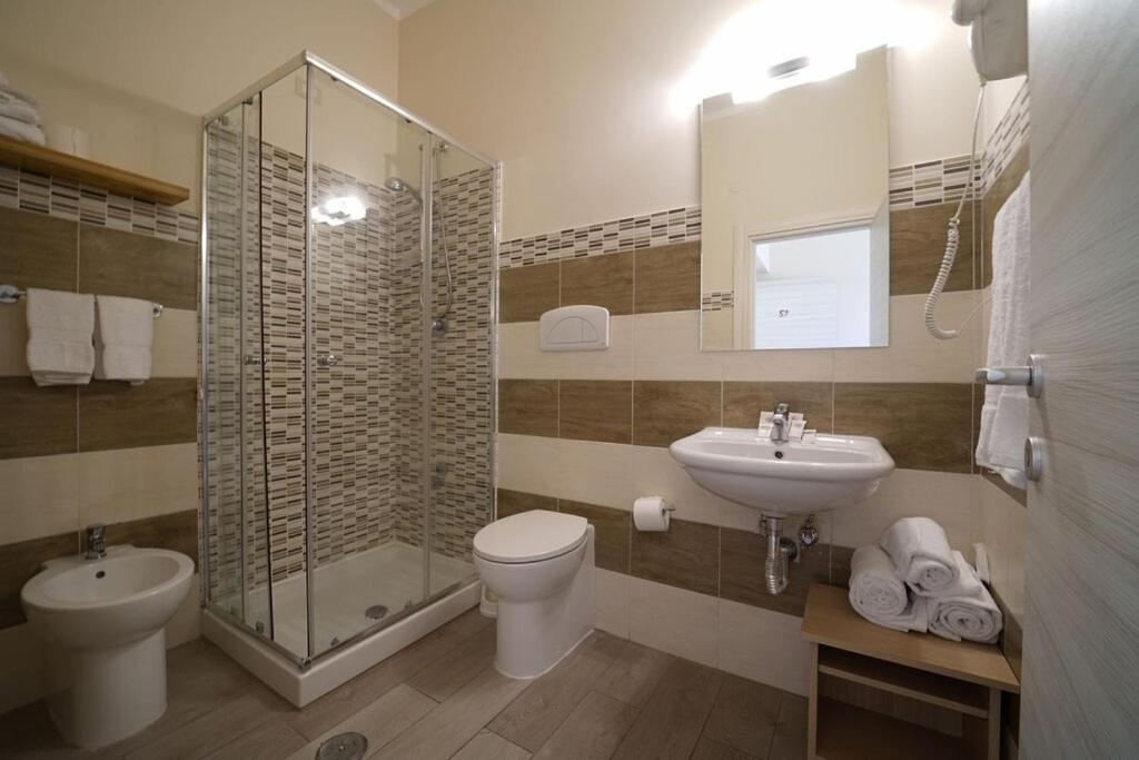 Hotel Villaggio Casarossa Crotone Eksteriør billede